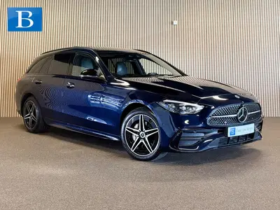 Mercedes-Benz C-Klasse 300e AMG STYLING-SOH 97%-PANOR uit 2022