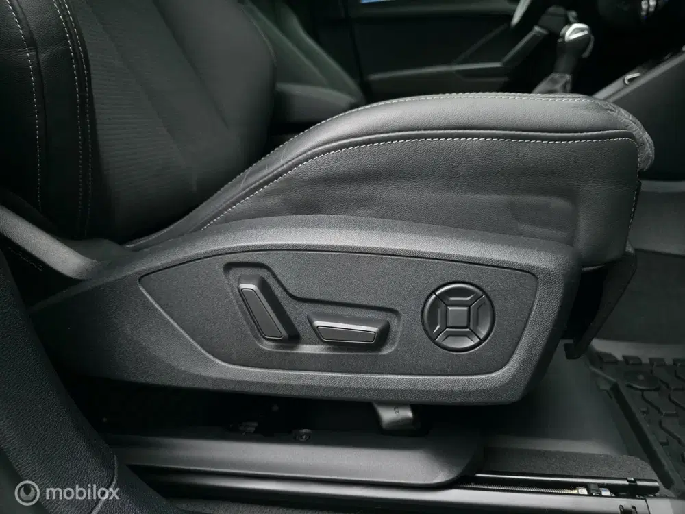 Audi Q3 45 TFSI Quattro uit 2023, foto 12