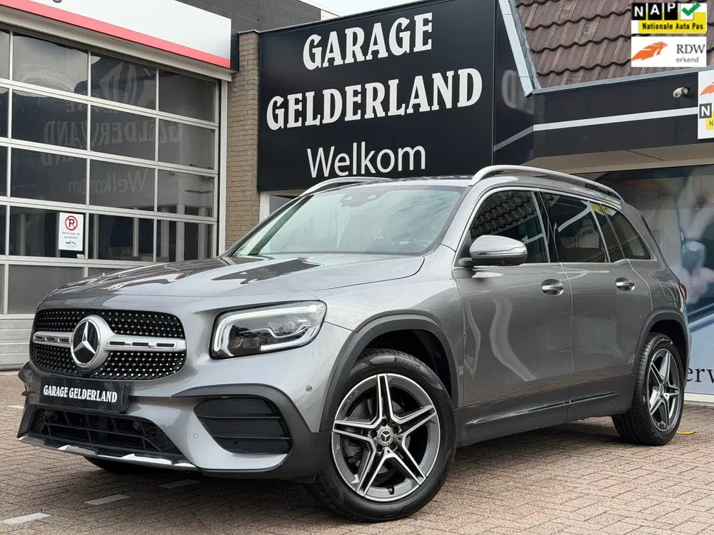 Mercedes-Benz GLB 200 4MATIC AMG Line uit 2023