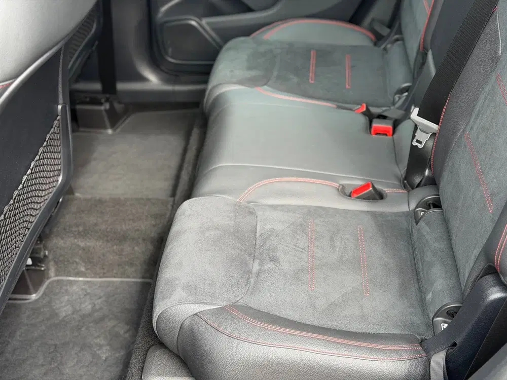 Mercedes-Benz GLB 200 4MATIC AMG Line uit 2023, foto 14