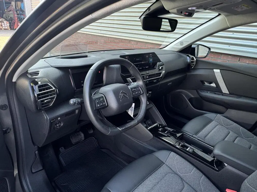 Citroën C4 Citroen C4 1.2 PureTech Shine uit 2021, foto 10