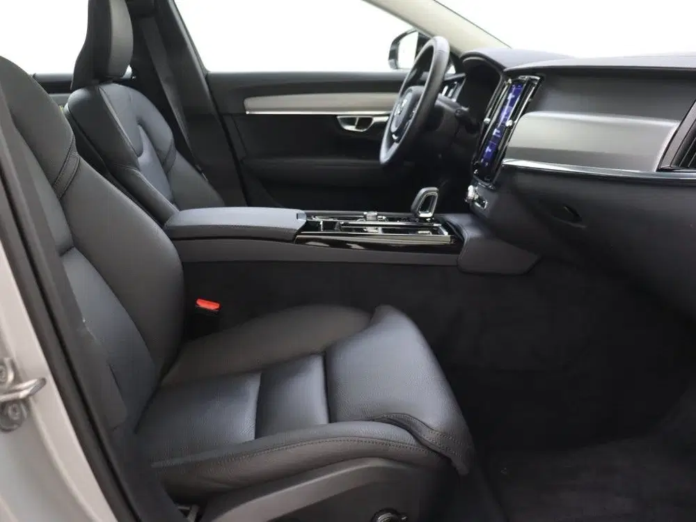 Volvo V90 T6 AWD Ultimate Dark uit 2024, foto 13