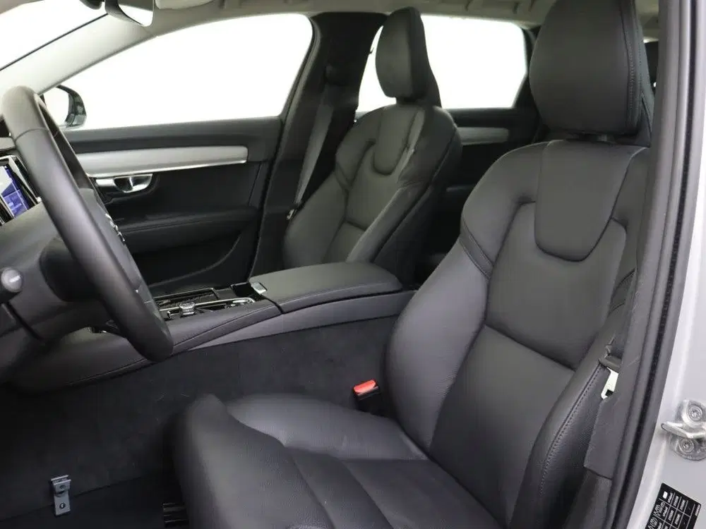 Volvo V90 T6 AWD Ultimate Dark uit 2024, foto 15
