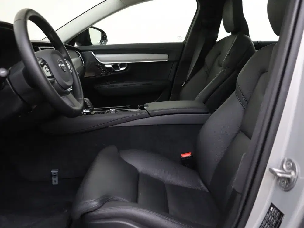 Volvo V90 T6 AWD Ultimate Dark uit 2024, foto 16