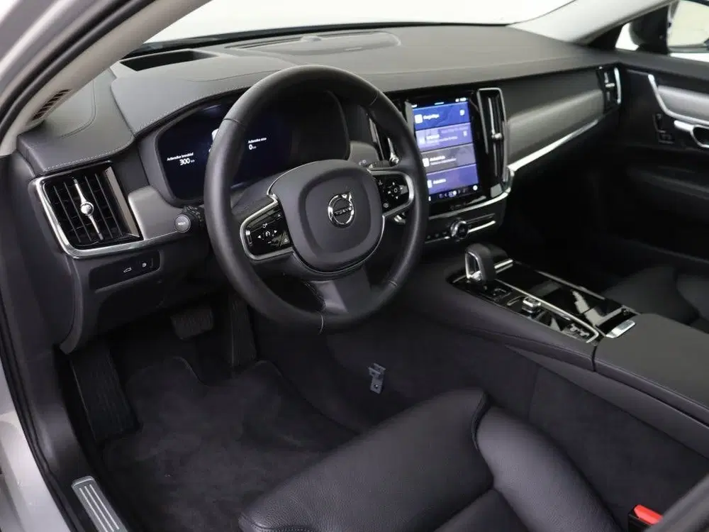 Volvo V90 T6 AWD Ultimate Dark uit 2024, foto 17