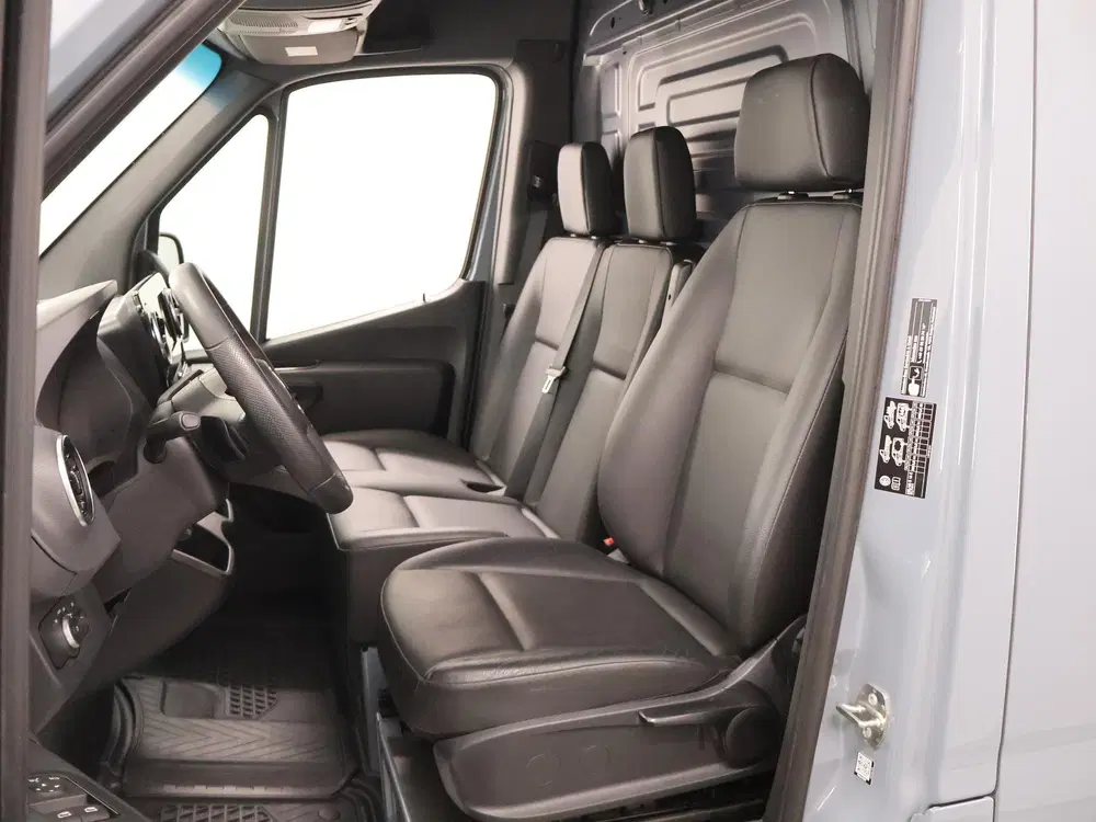 Mercedes-Benz Sprinter 317 CDI uit 2024, foto 8