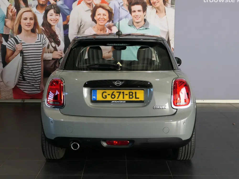Mini 5-Deurs 1.5 Cooper *Dealer onderhouden!* - Alarm klasse uit 2019, foto 4