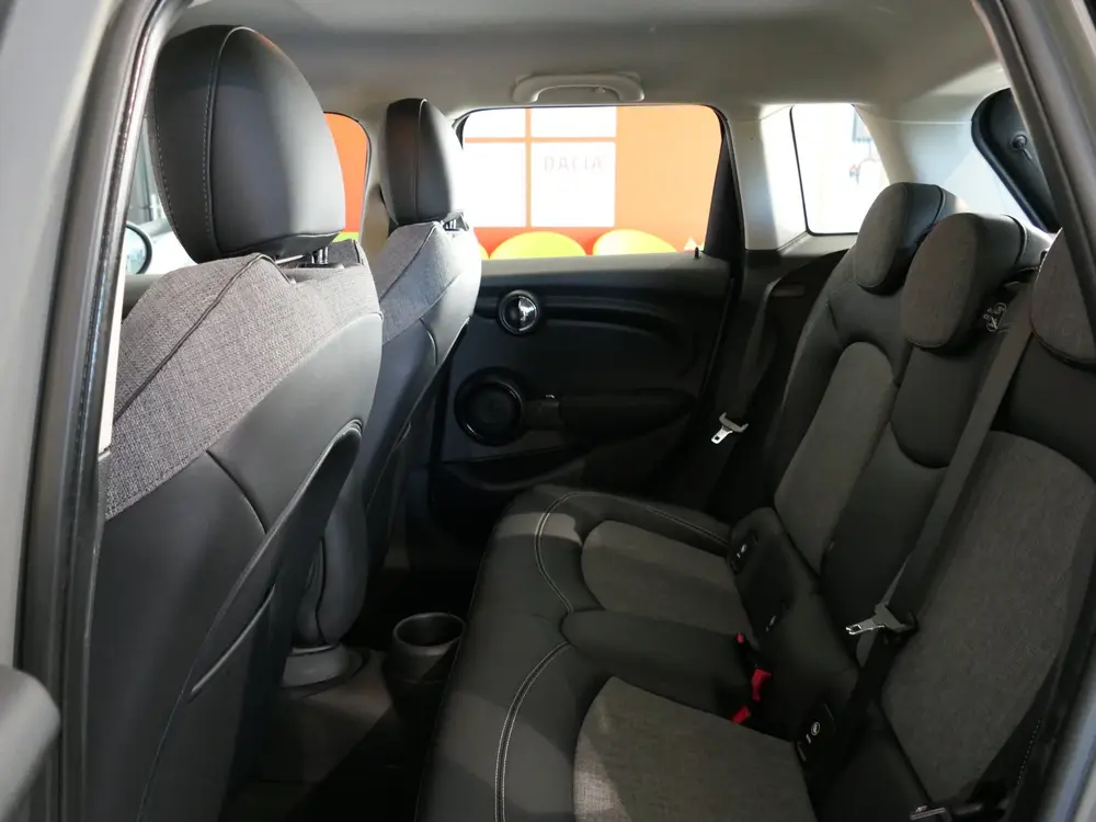 Mini 5-Deurs 1.5 Cooper *Dealer onderhouden!* - Alarm klasse uit 2019, foto 7
