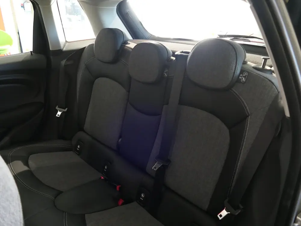 Mini 5-Deurs 1.5 Cooper *Dealer onderhouden!* - Alarm klasse uit 2019, foto 8