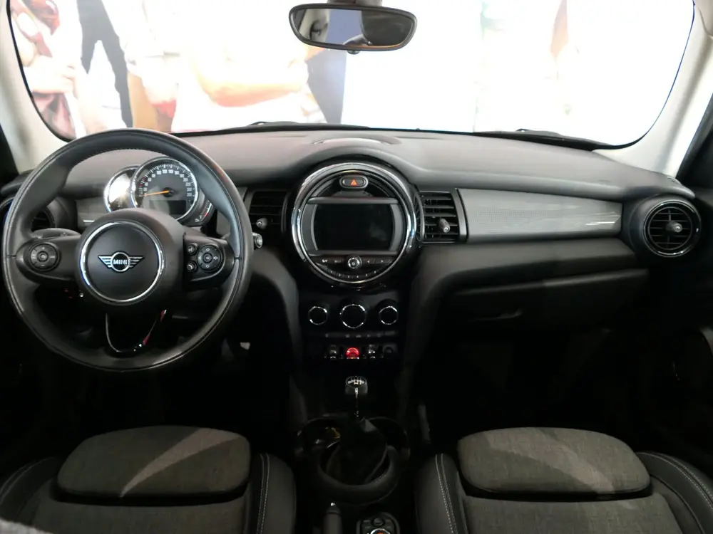 Mini 5-Deurs 1.5 Cooper *Dealer onderhouden!* - Alarm klasse uit 2019, foto 9