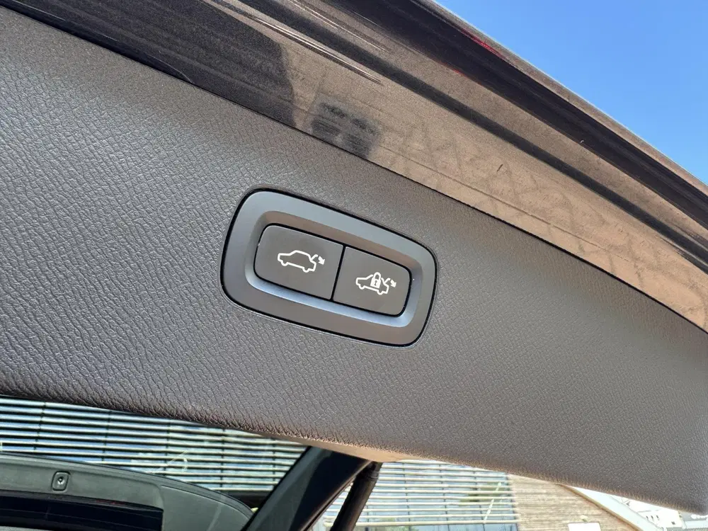 Volvo XC90 2.0 T8 Recharge AWD Inscription uit 2020, foto 8
