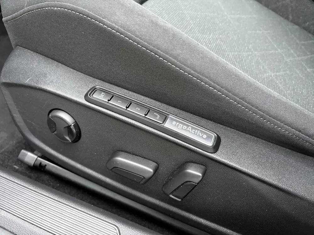 Volkswagen Golf Variant 1.0 eTSI Life -AUTOMAAT-MASSAGE STOE uit 2021, foto 15