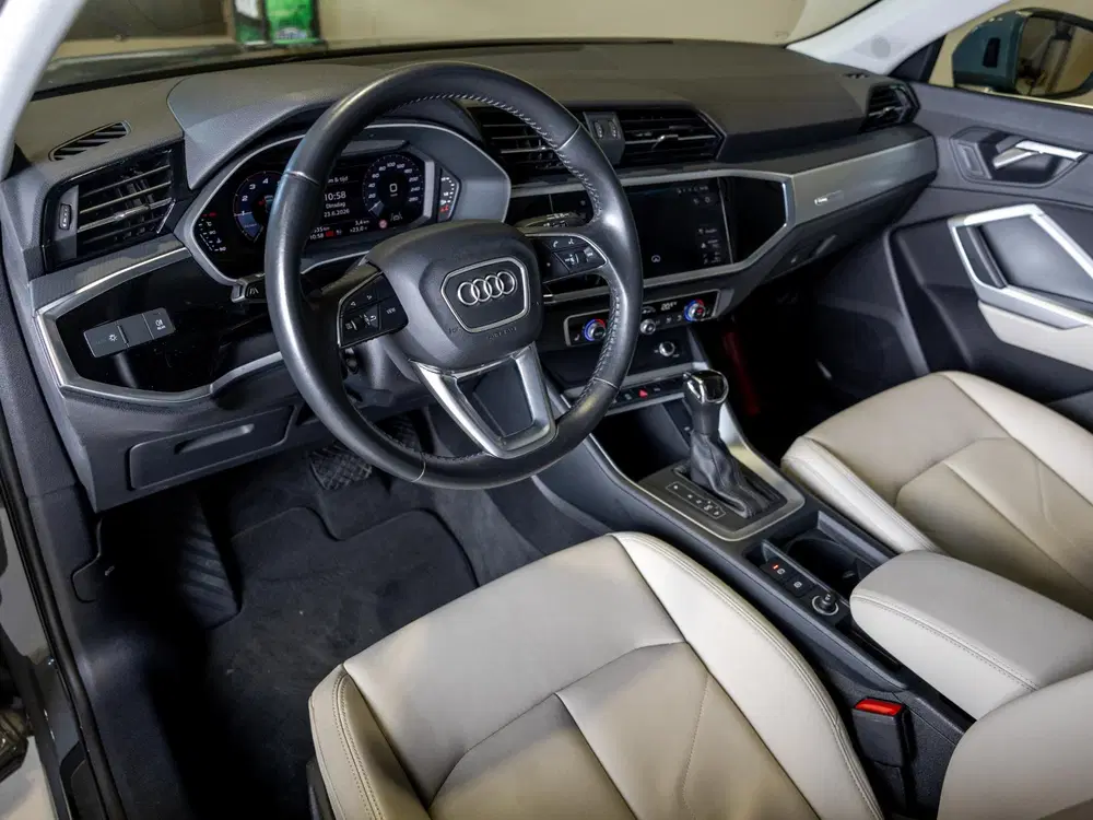 Audi Q3 35 TFSI Business Edition uit 2020, foto 15