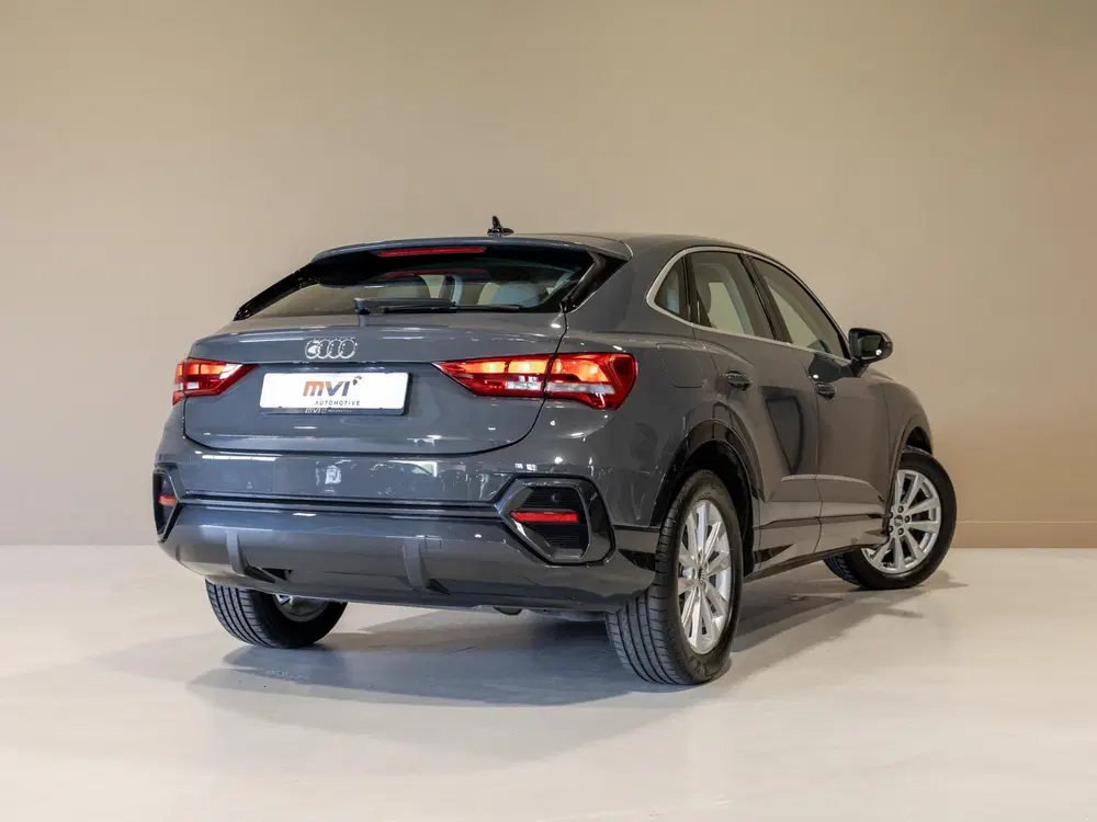 Audi Q3 35 TFSI Business Edition uit 2020, foto 2
