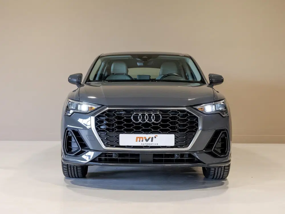 Audi Q3 35 TFSI Business Edition uit 2020, foto 8