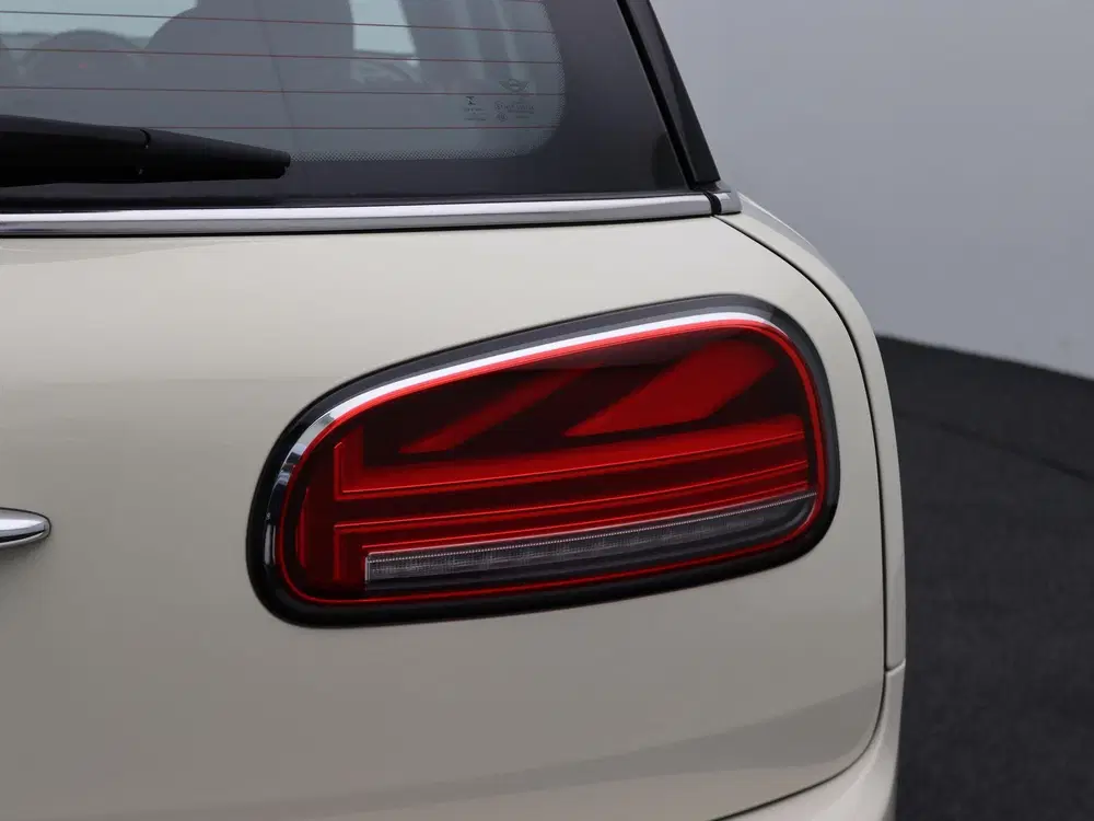 Mini Clubman One Business Edition + Classic + Sportstoe uit 2022, foto 13