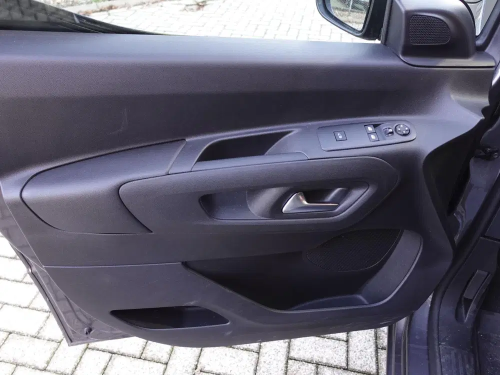 Opel Combo 130pk L1H1 Automaat Sport-Edition Airco Na uit 2023, foto 11
