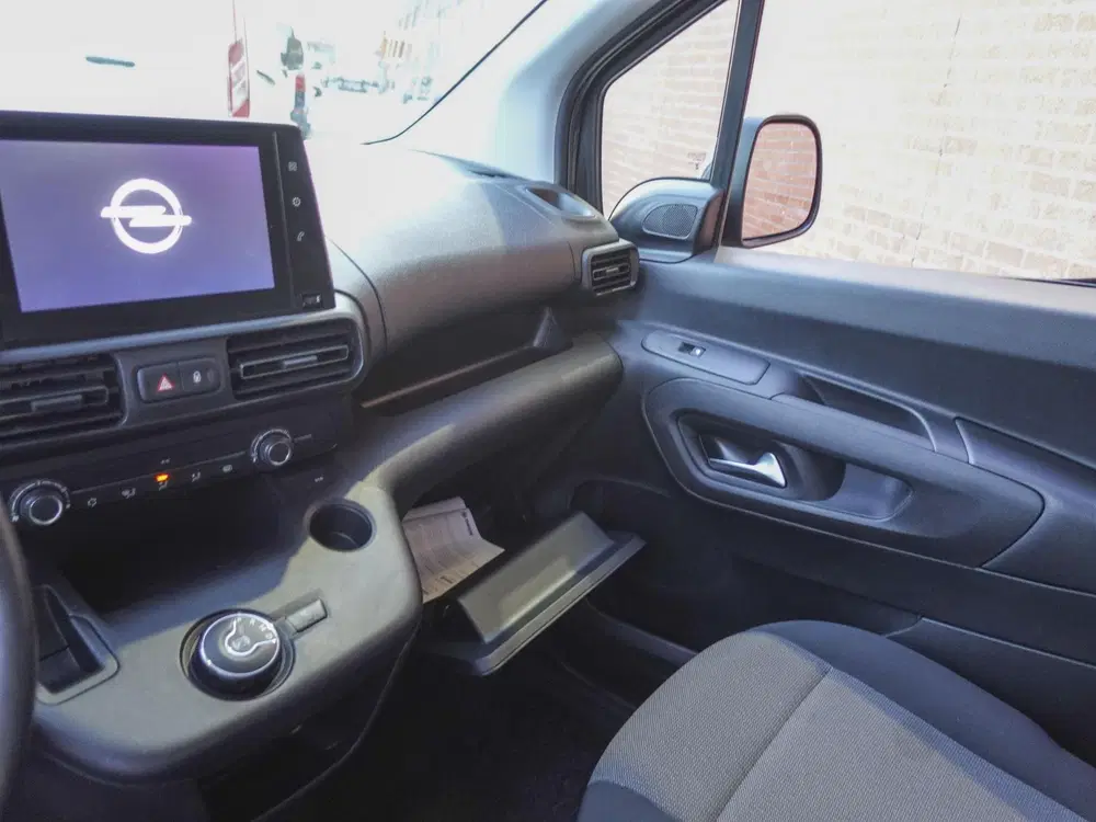 Opel Combo 130pk L1H1 Automaat Sport-Edition Airco Na uit 2023, foto 20