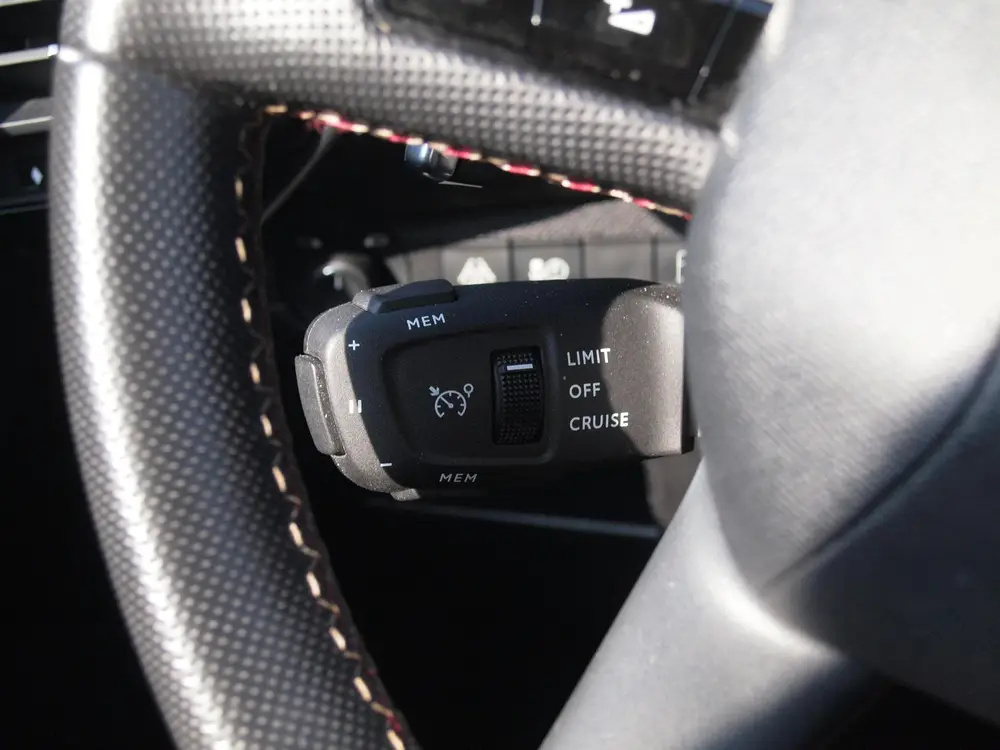DS Automobiles 7 Crossback DS 7 Crossback E-Tense Performance Line | Camera | Apple Car uit 2022, foto 16