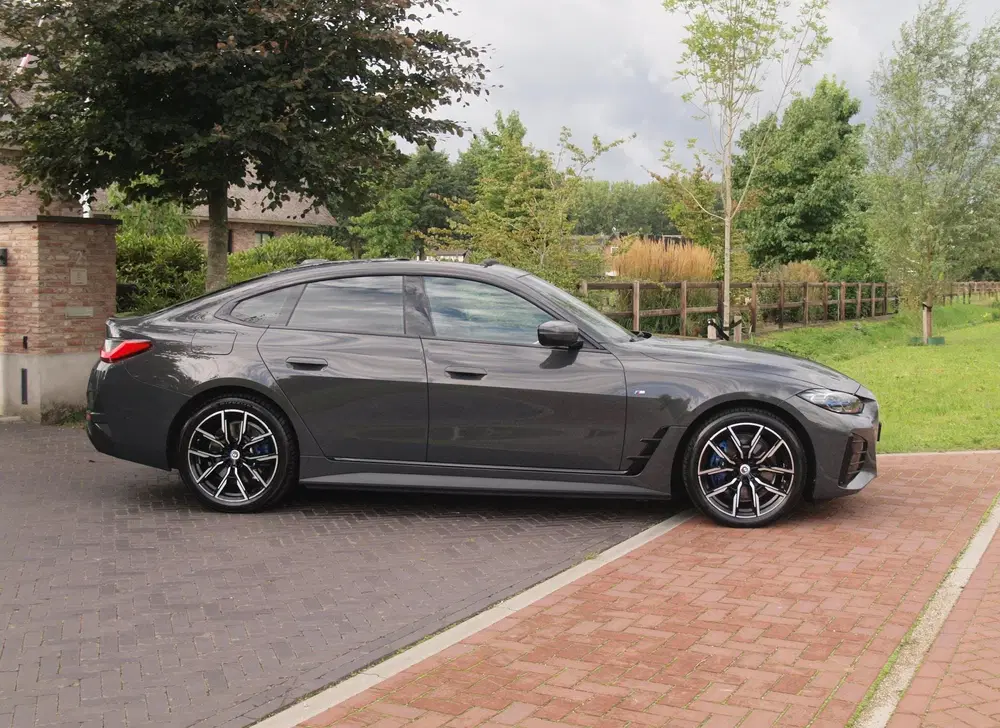 BMW i4 eDrive40 High Executive 84 kWh uit 2022, foto 11