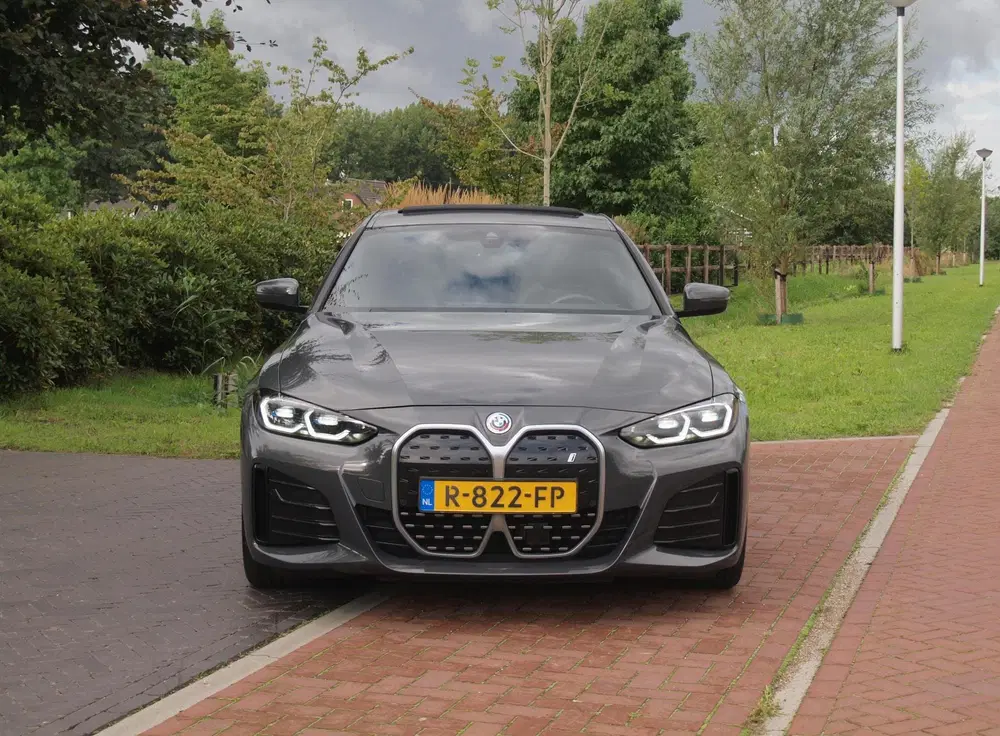 BMW i4 eDrive40 High Executive 84 kWh uit 2022, foto 5