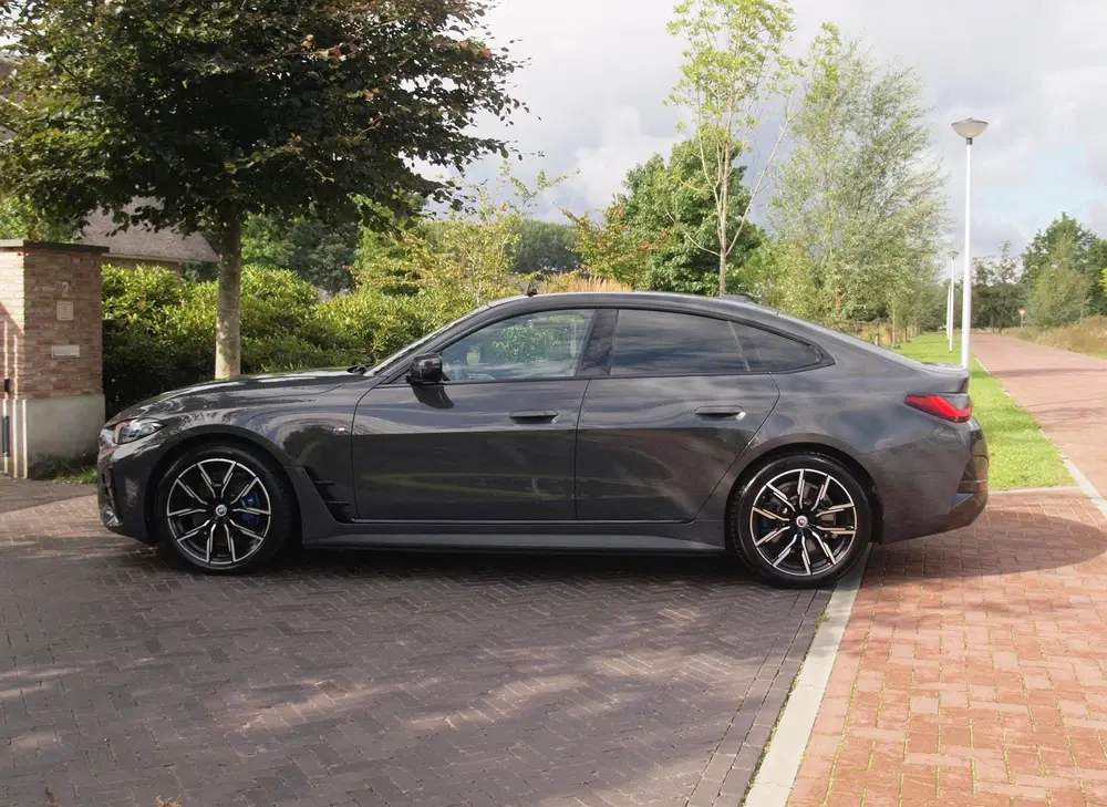 BMW i4 eDrive40 High Executive 84 kWh uit 2022, foto 7
