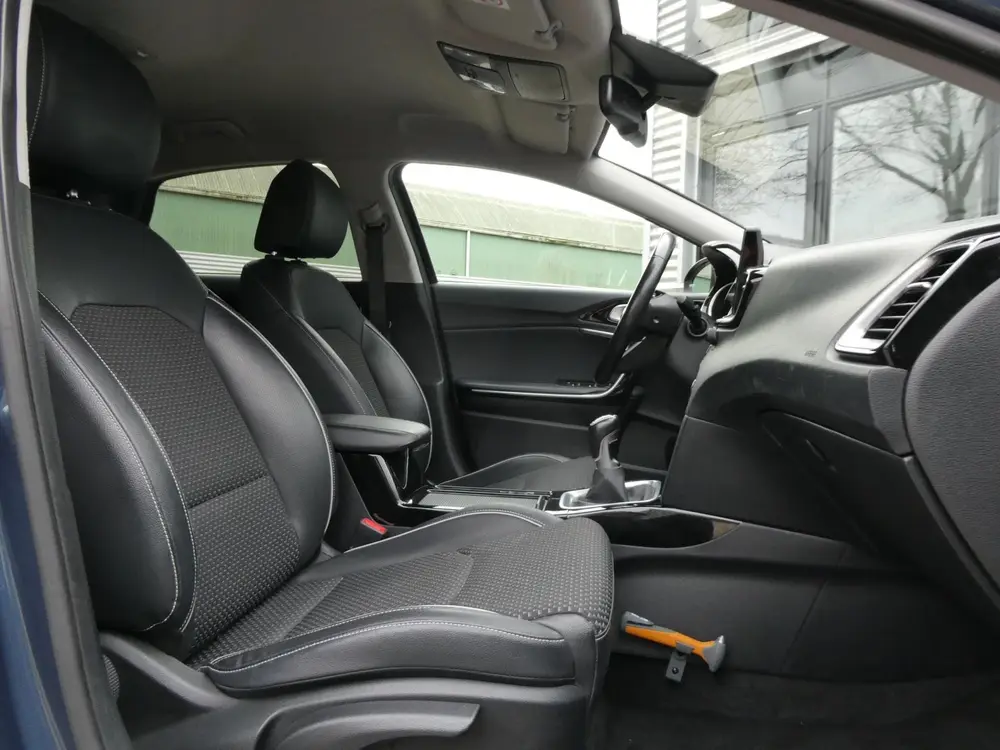 Kia Ceed 1.0 T-GDi DynamicPlusLine STOELVERWARMING-STUURVERW uit 2019, foto 6