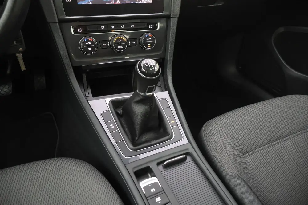 Volkswagen Golf 1.0 TSI COMFORTLINE Business FULL LED | CARP uit 2020, foto 17
