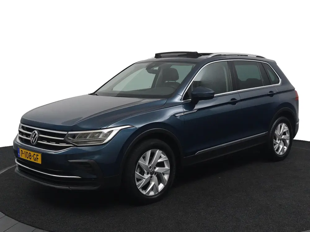 Volkswagen Tiguan 1.5 TSI Life Business Panoramadak! Rijklaa uit 2022