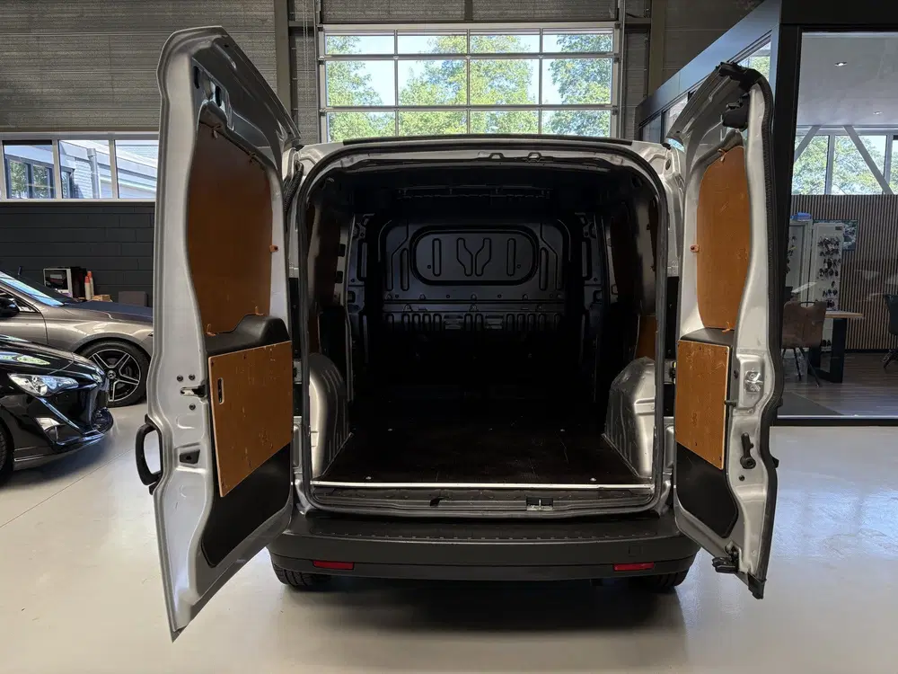 Fiat Doblo Doblò Cargo 1.3 MJ L1H1 Airco uit 2020, foto 10