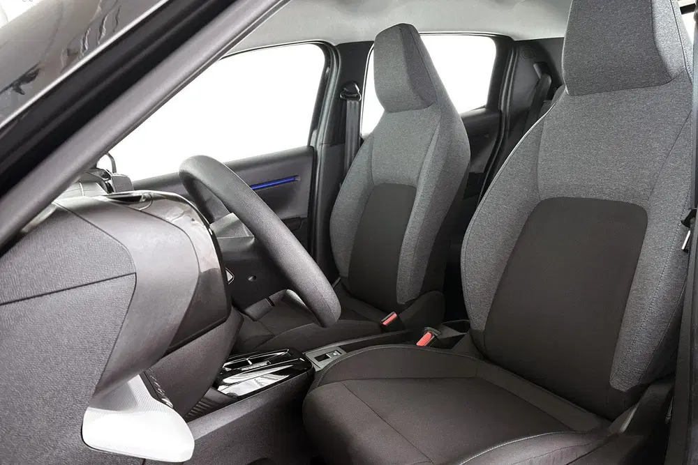 Citroën C3 Citroen Ë-C3 You 113pk 44 kWh Airco Cruise uit 2024, foto 6