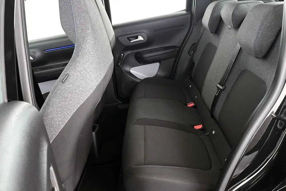 Citroën C3 Citroen Ë-C3 You 113pk 44 kWh Airco Cruise uit 2024, foto 8