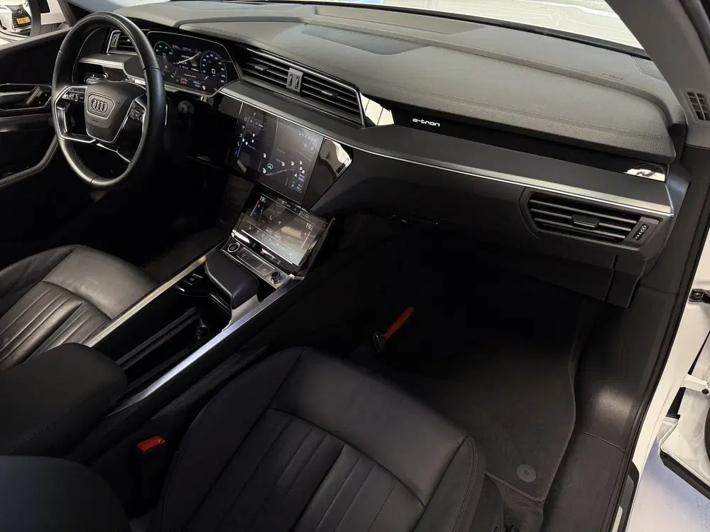Audi e-tron 55 quattro Advanced edition Plus 95 kW uit 2021, foto 19