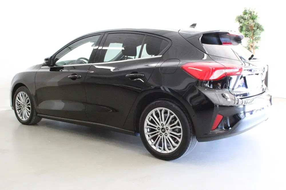 Ford Focus 1.0 EcoBoost Titanium X Business uit 2021, foto 6