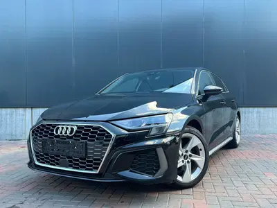 Audi A3 30 TFSI S-edition *Navi * Cruise * Carplay uit 2024