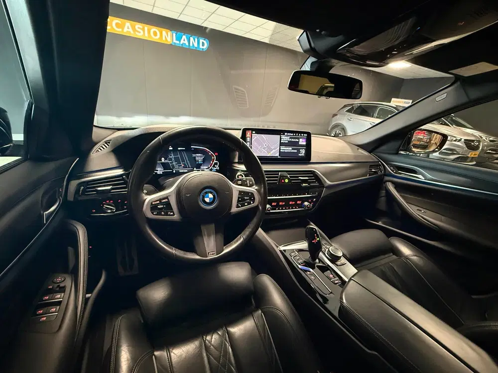 BMW 5-serie 530e Business Edition Plus M-Pakket uit 2022, foto 13