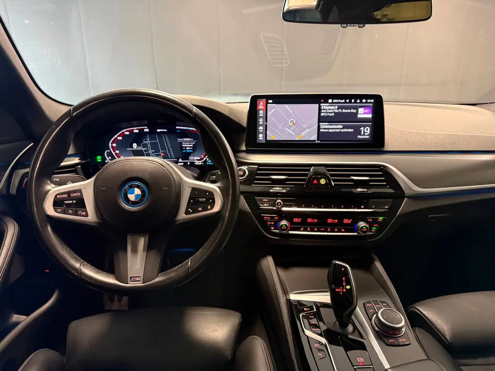 BMW 5-serie 530e Business Edition Plus M-Pakket uit 2022, foto 14