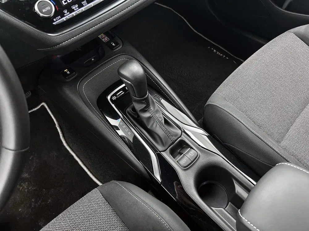 Toyota Corolla Hybrid 140 Dynamic uit 2025, foto 11