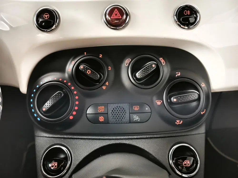 Fiat 500C 1.0 Hybrid Dolcevita uit 2021, foto 16