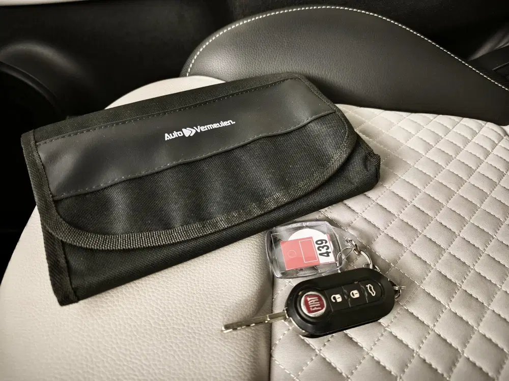 Fiat 500C 1.0 Hybrid Dolcevita uit 2021, foto 18