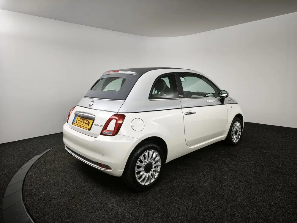 Fiat 500C 1.0 Hybrid Dolcevita uit 2021, foto 2