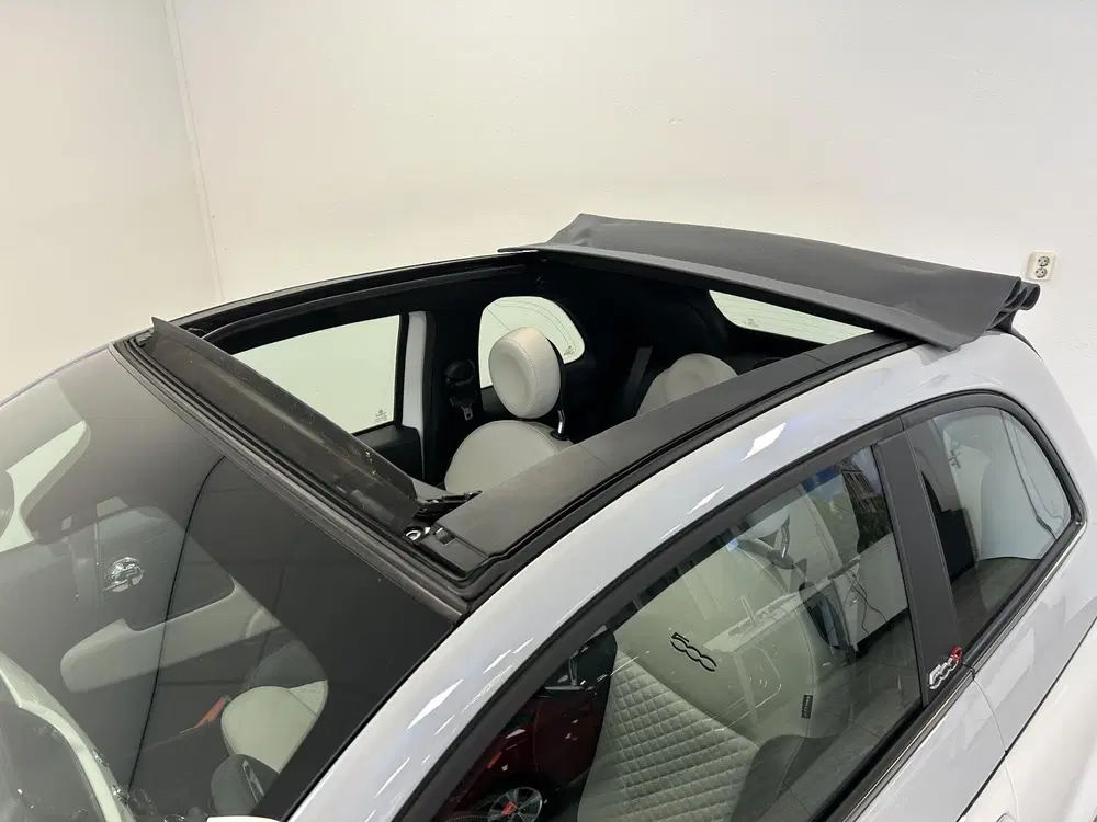 Fiat 500C 1.0 Hybrid Dolcevita uit 2021, foto 9