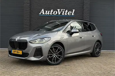 BMW 2-serie 2 Serie 230e xDrive 326 PK M-Sport uit 2022