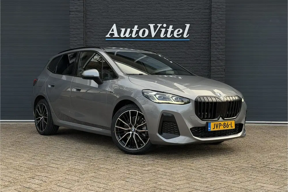 BMW 2-serie 2 Serie 230e xDrive 326 PK M-Sport uit 2022, foto 16