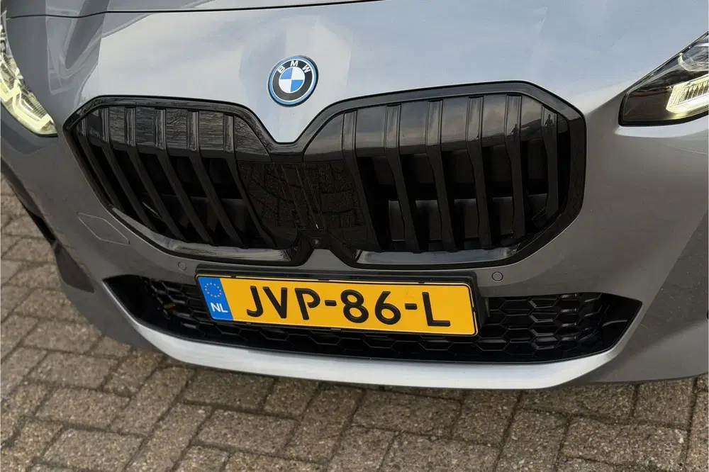 BMW 2-serie 2 Serie 230e xDrive 326 PK M-Sport uit 2022, foto 5