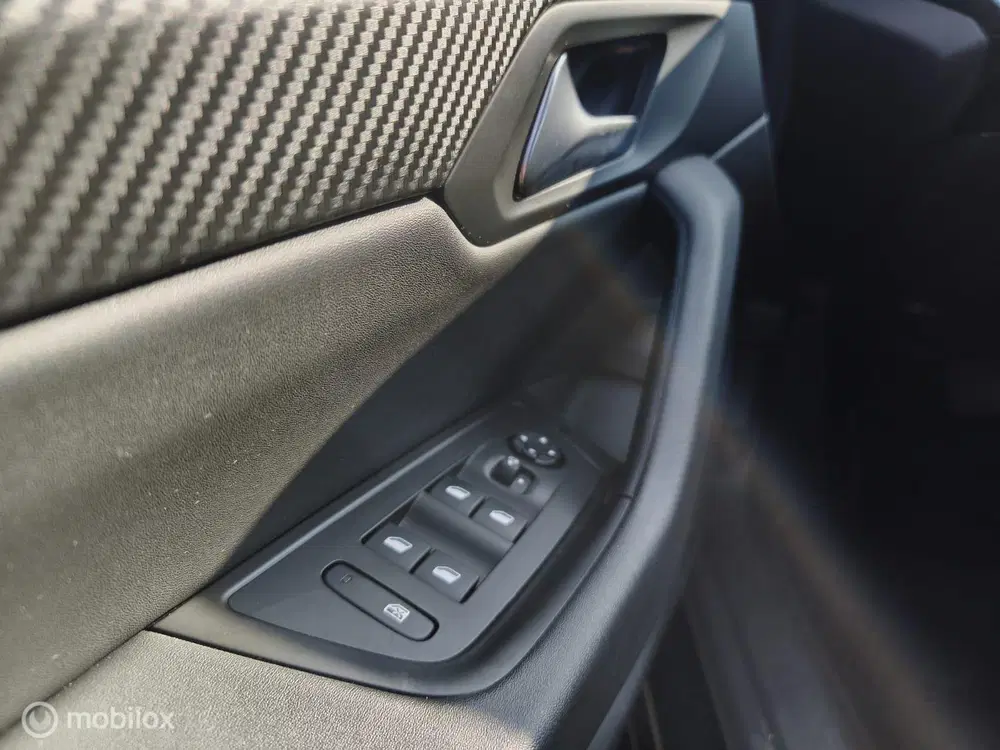 Peugeot 508 1.2 PureTech Allure Pack Business uit 2021, foto 18