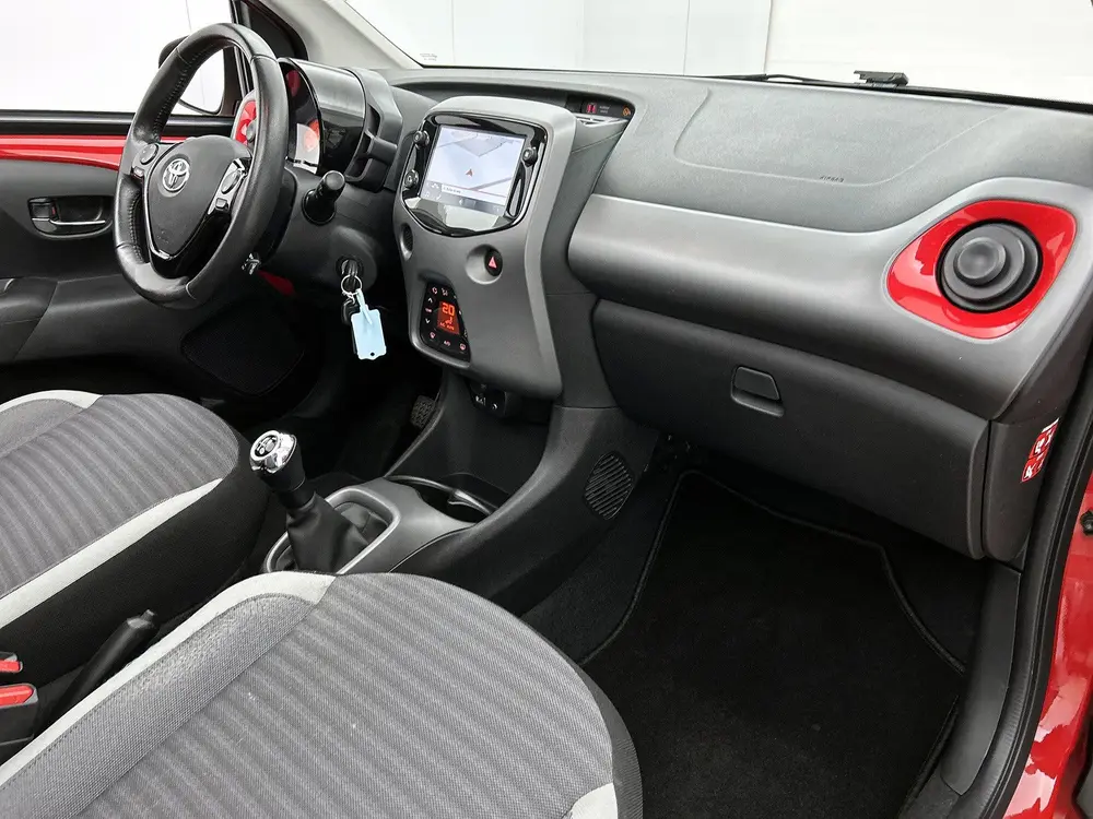 Toyota Aygo 1.0 VVT-i x-cite Cabrio vouwdak uit 2019, foto 6