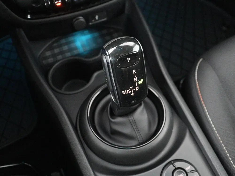 Mini Clubman | Cruise control | Navigatie | Blu uit 2019, foto 14