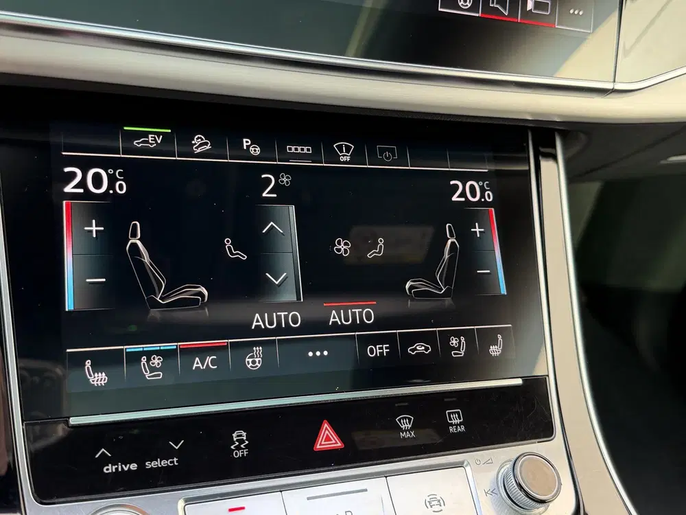 Audi Q8 55 TFSI e quattro Pro Line S Pano-23"-Head uit 2021, foto 10