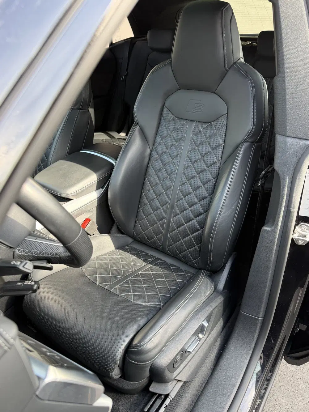 Audi Q8 55 TFSI e quattro Pro Line S Pano-23"-Head uit 2021, foto 7